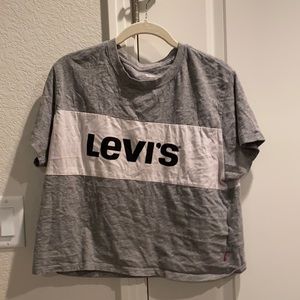 Levi’s cropped grey shirt, size xs